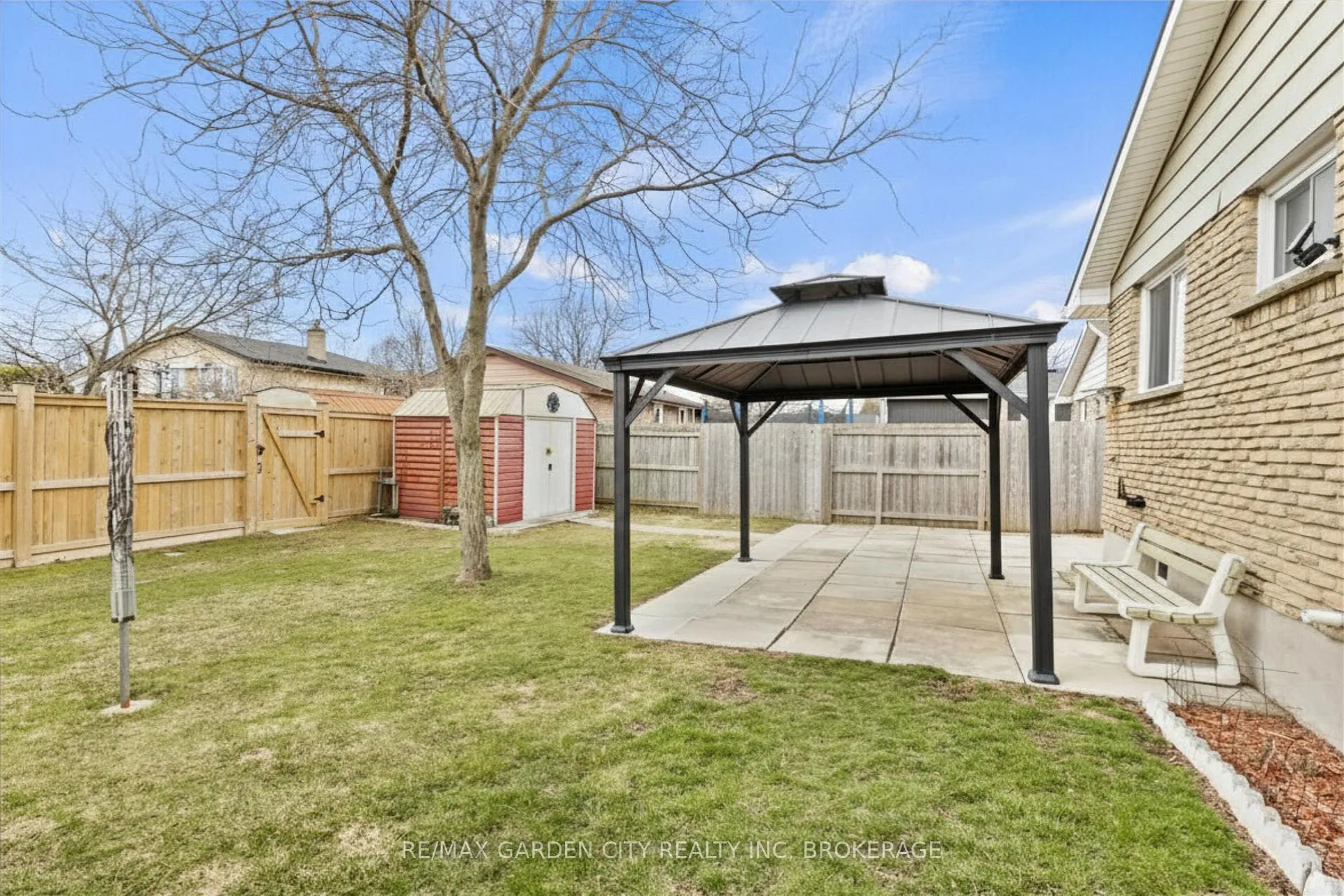 Photo 35 of 18 Thorncliff Drive, St. Catharines, Oakdale — HOMEH