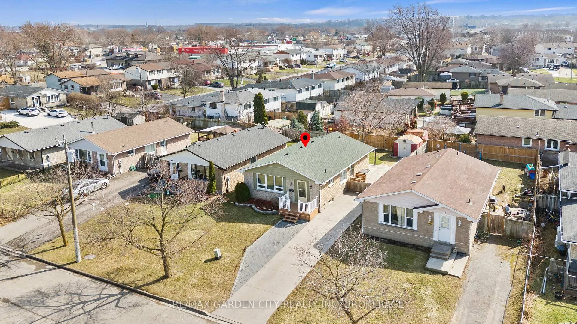 Photo 37 of 18 Thorncliff Drive, St. Catharines, Oakdale — HOMEH