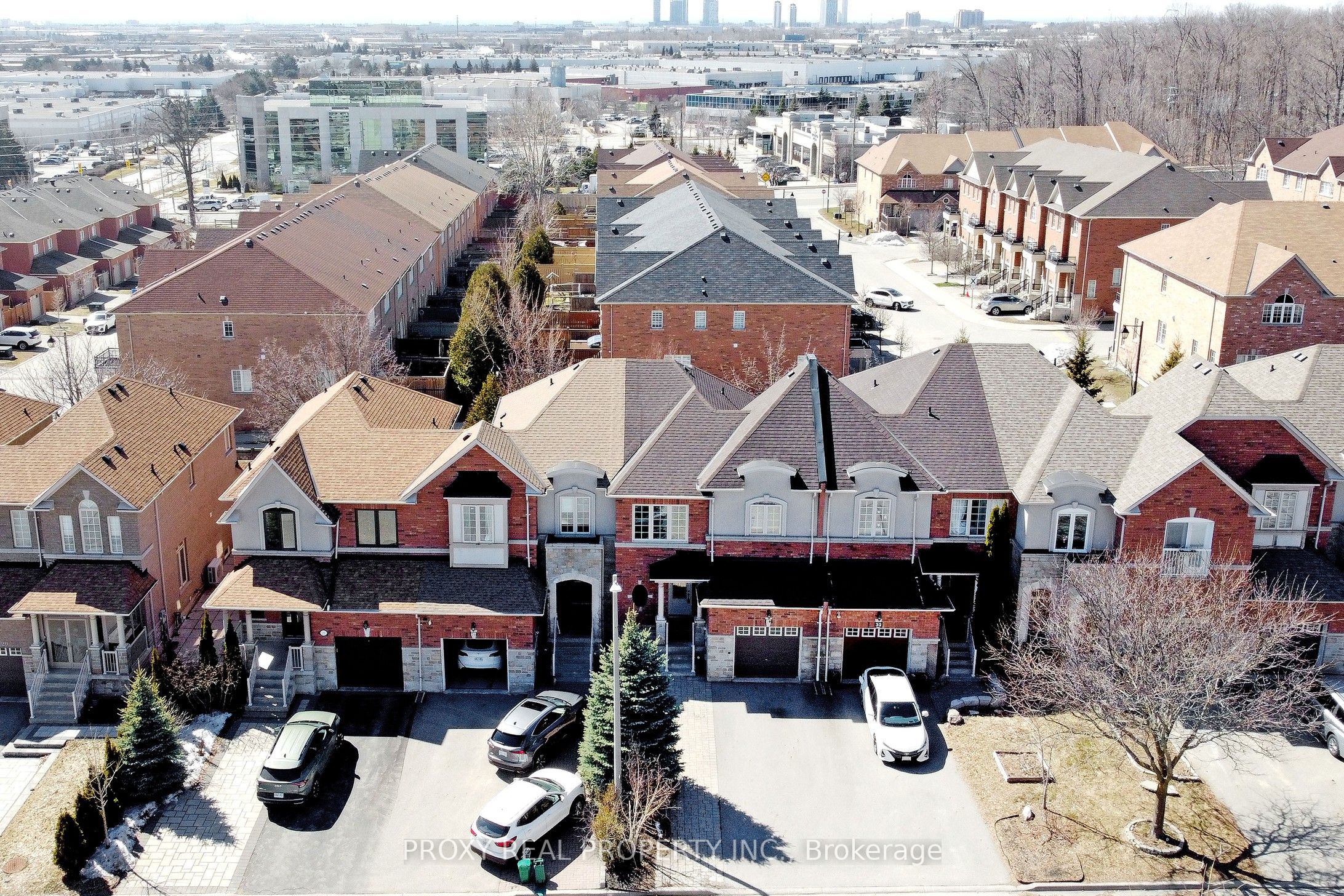 Photo 2 of 30 Gauguin Avenue, Vaughan, Patterson — HOMEH