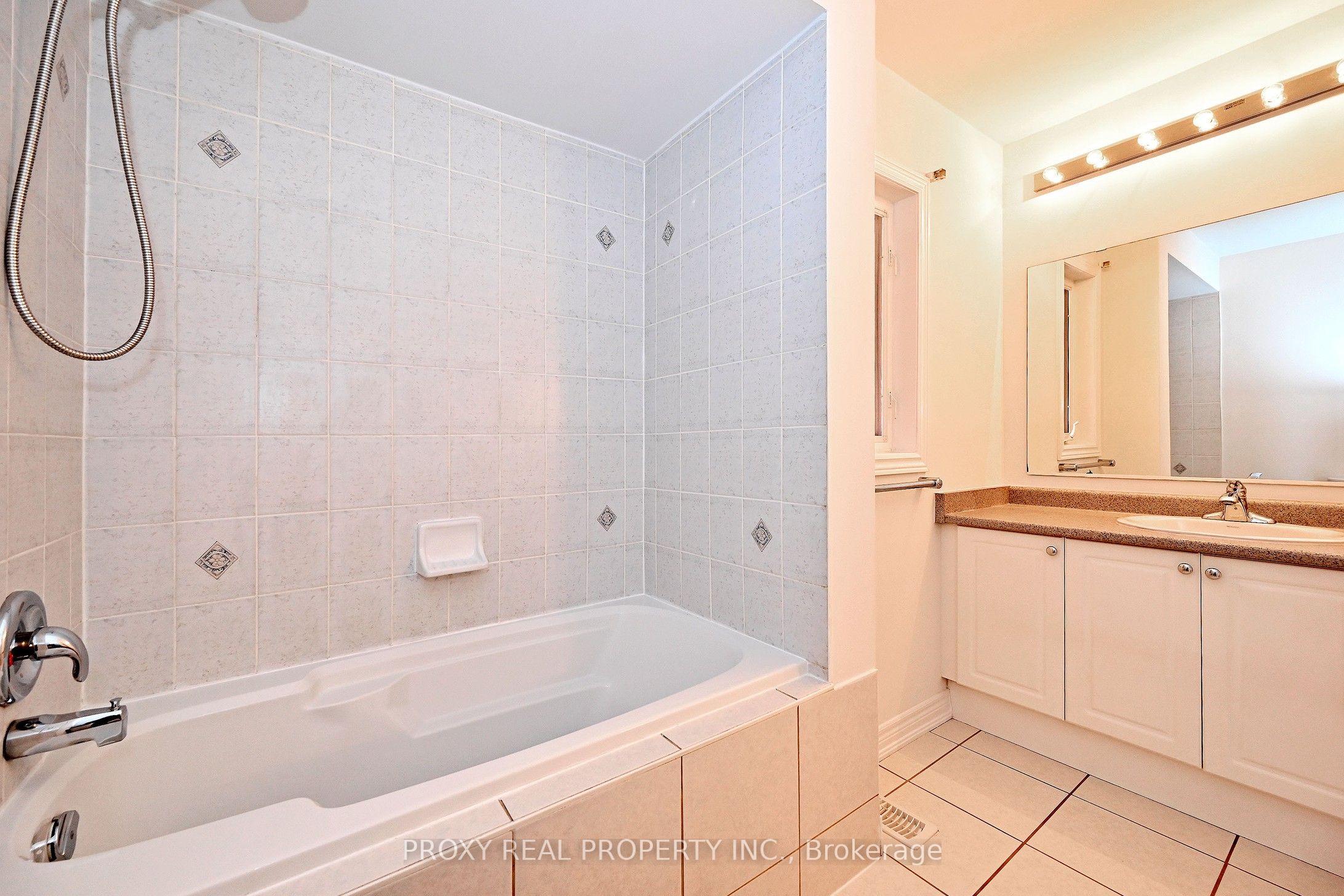 Photo 46 of 30 Gauguin Avenue, Vaughan, Patterson — HOMEH