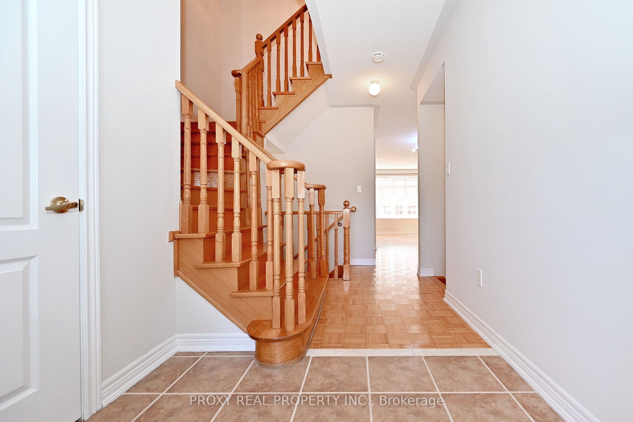 Photo 5 of 30 Gauguin Avenue, Vaughan, Patterson — HOMEH