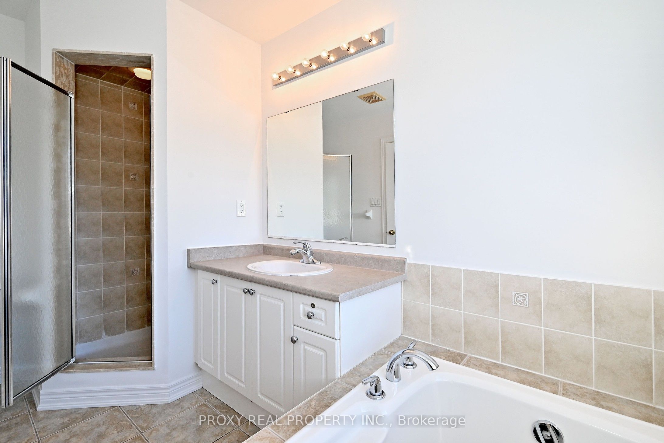 Photo 39 of 30 Gauguin Avenue, Vaughan, Patterson — HOMEH