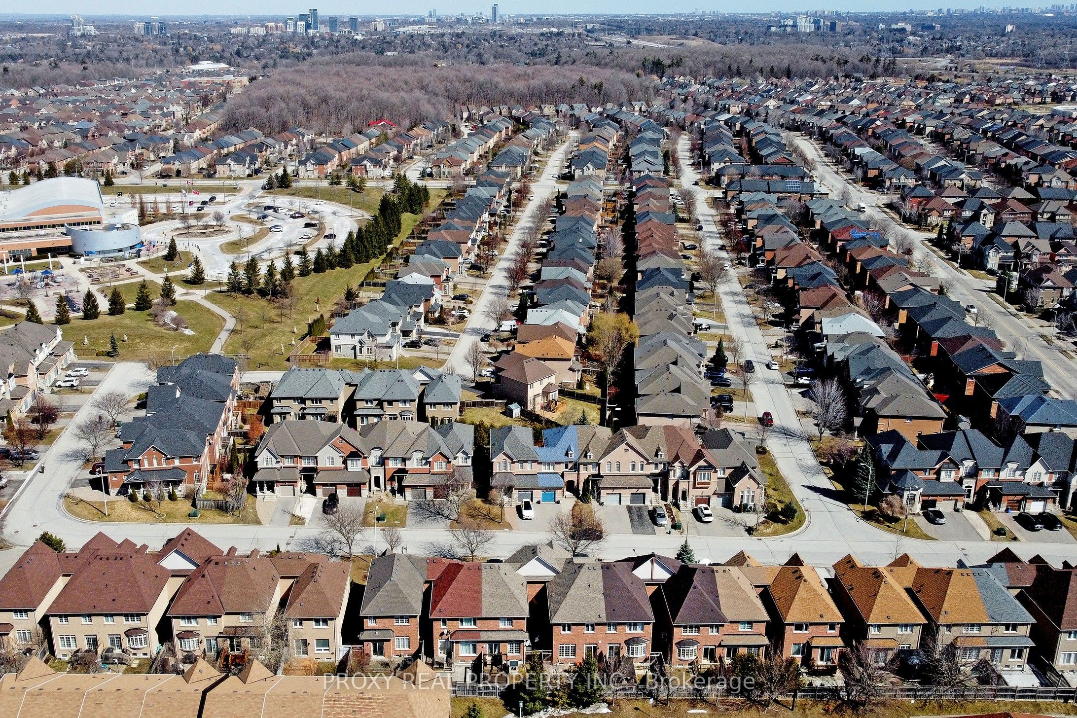 Photo 48 of 30 Gauguin Avenue, Vaughan, Patterson — HOMEH