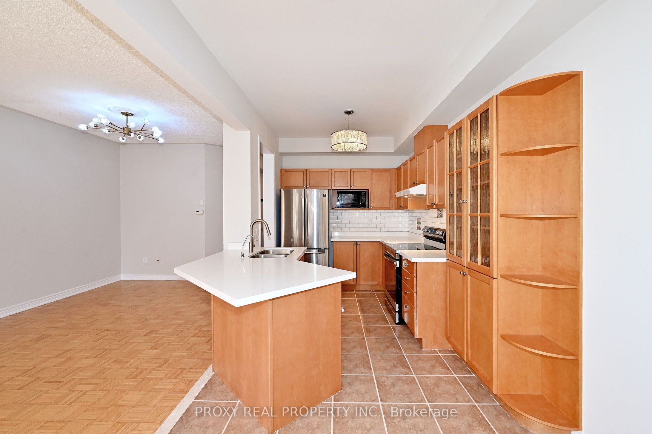 Photo 13 of 30 Gauguin Avenue, Vaughan, Patterson — HOMEH