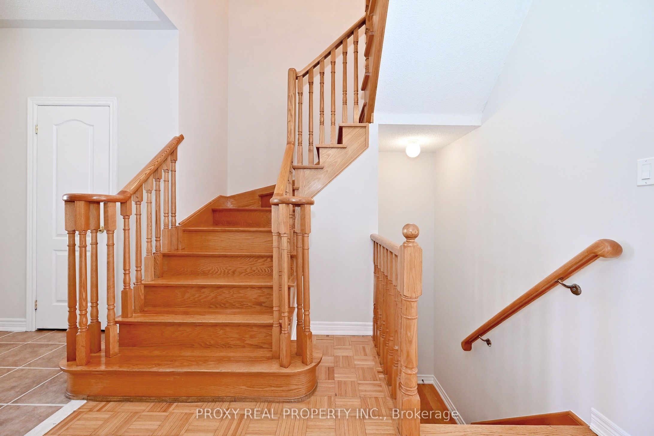 Photo 28 of 30 Gauguin Avenue, Vaughan, Patterson — HOMEH