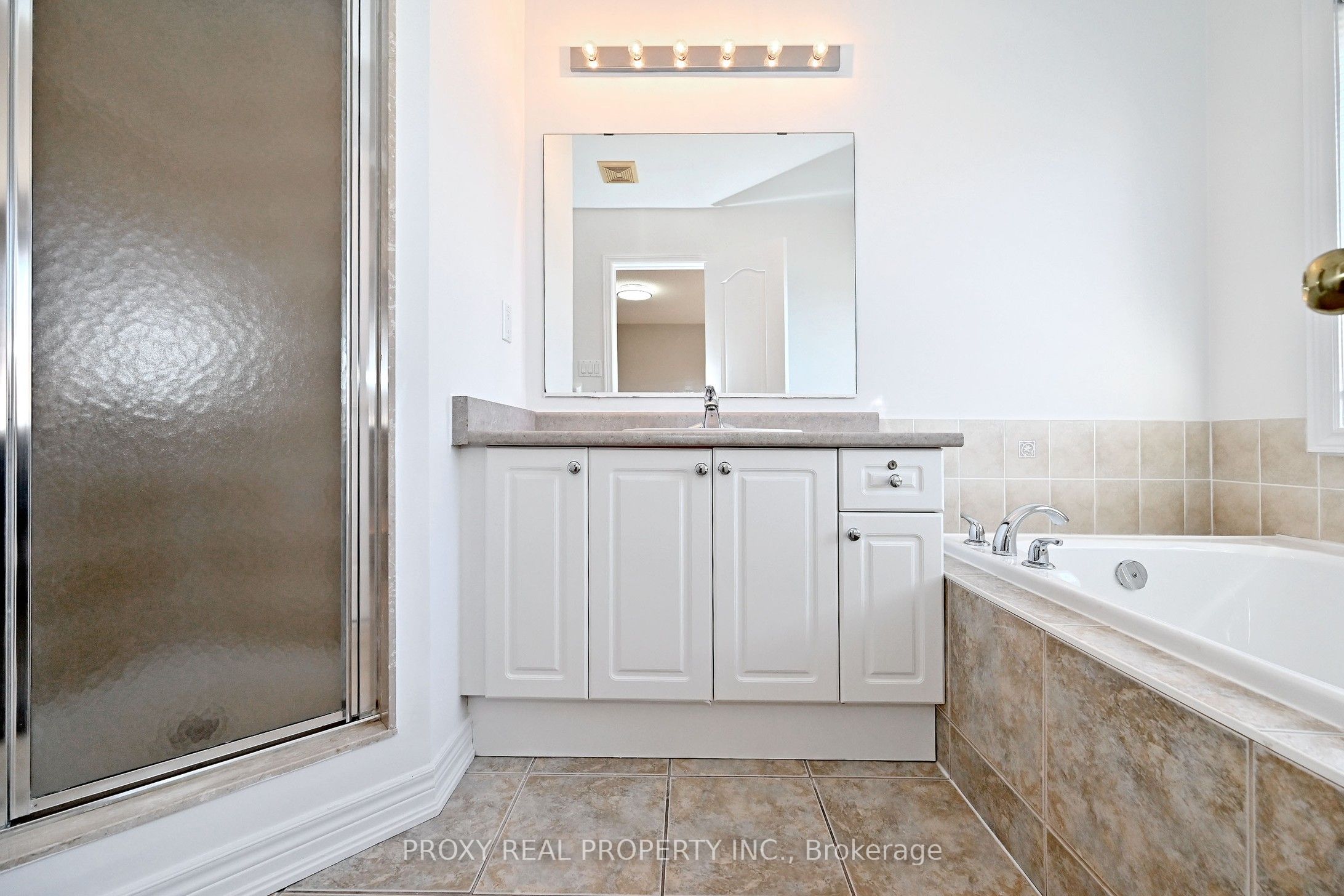 Photo 38 of 30 Gauguin Avenue, Vaughan, Patterson — HOMEH