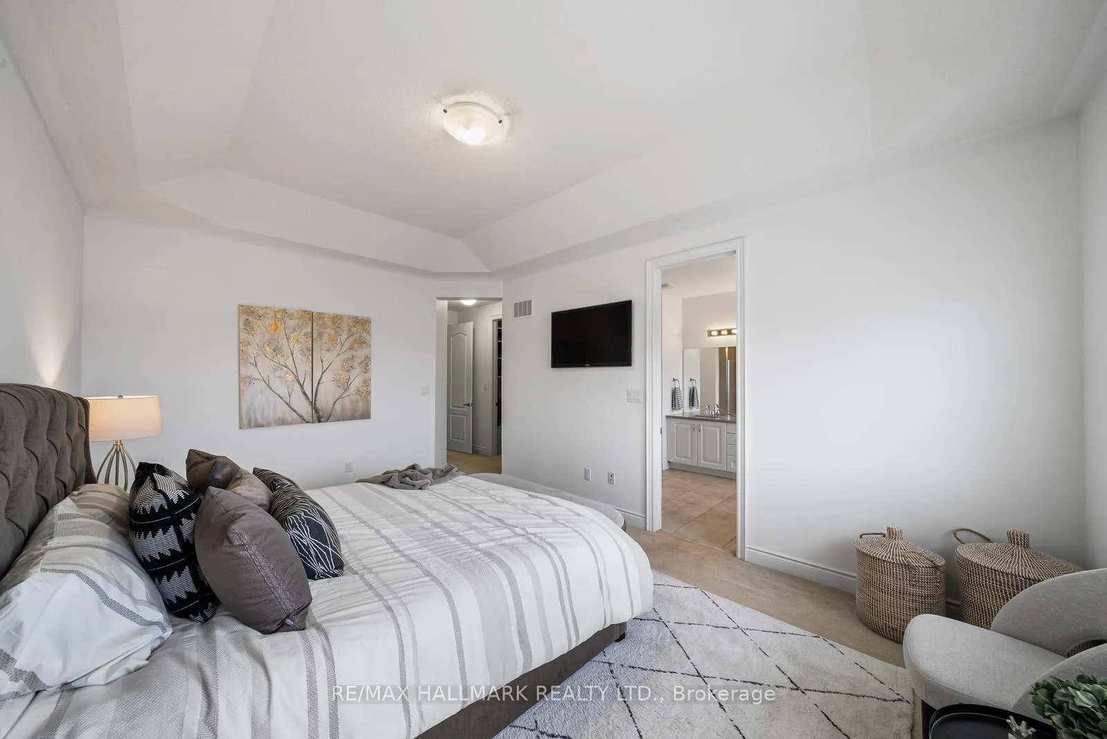 Photo 26 of 317 Oberfrick Avenue, Vaughan, Patterson — HOMEH
