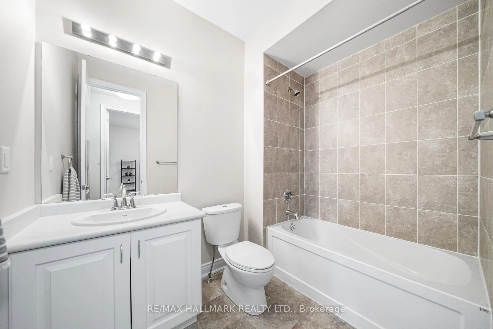 Photo 31 of 317 Oberfrick Avenue, Vaughan, Patterson — HOMEH