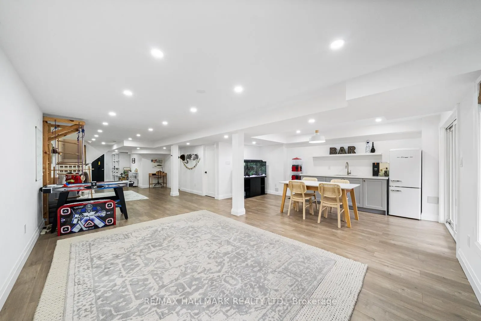 Photo 38 of 317 Oberfrick Avenue, Vaughan, Patterson — HOMEH