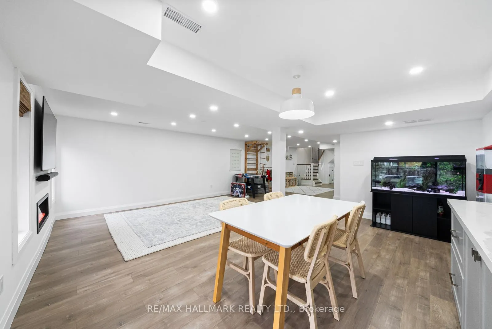Photo 41 of 317 Oberfrick Avenue, Vaughan, Patterson — HOMEH