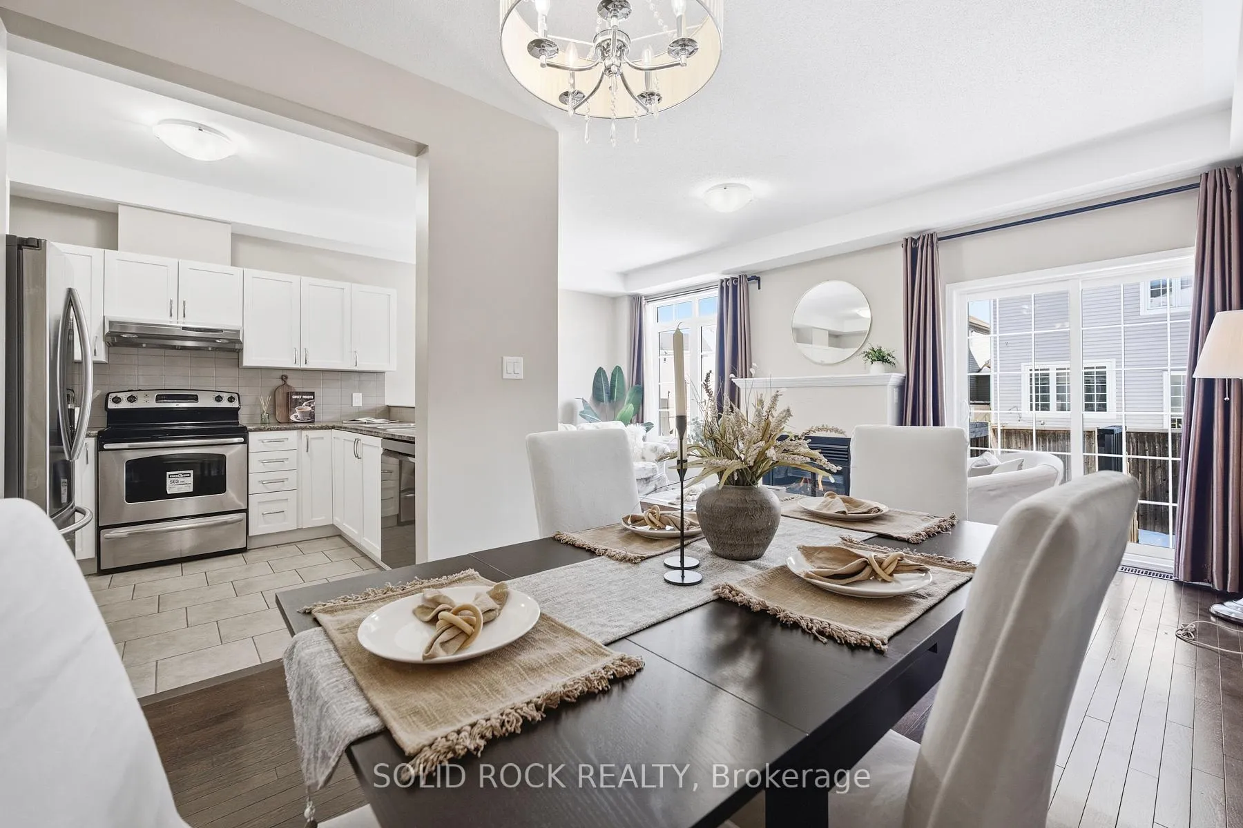 Photo 10 of 104 Laramie Crescent, Ottawa, Barrhaven - Stonebridge — HOMEH