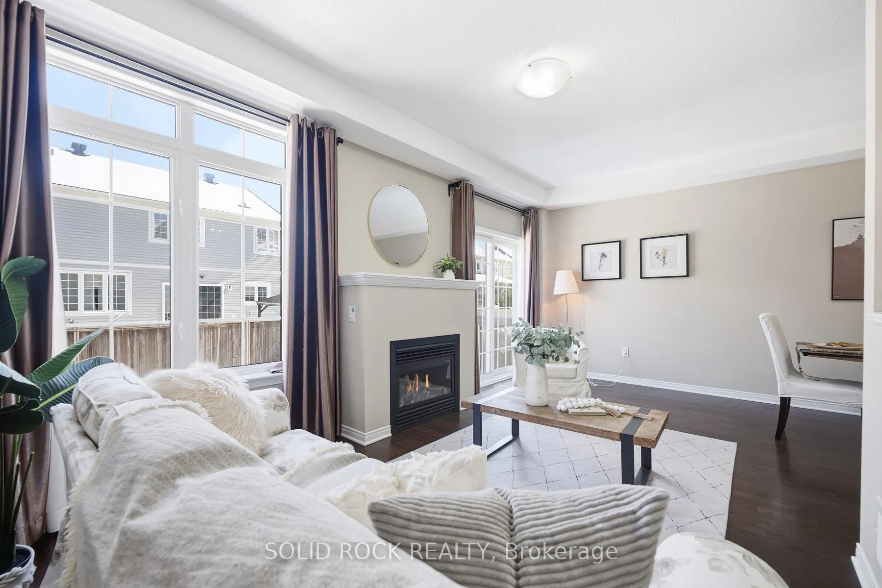 Photo 12 of 104 Laramie Crescent, Ottawa, Barrhaven - Stonebridge — HOMEH