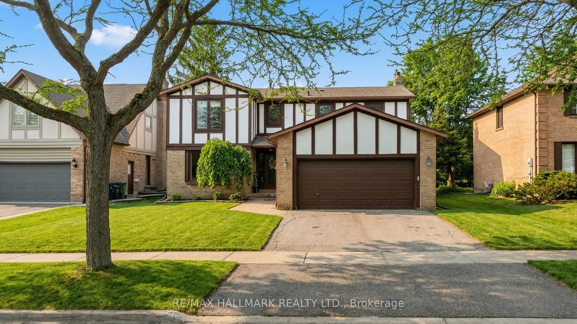 Photo 1 of 7 Delbeatrice Crescent, Scarborough, Centennial Scarborough — HOMEH