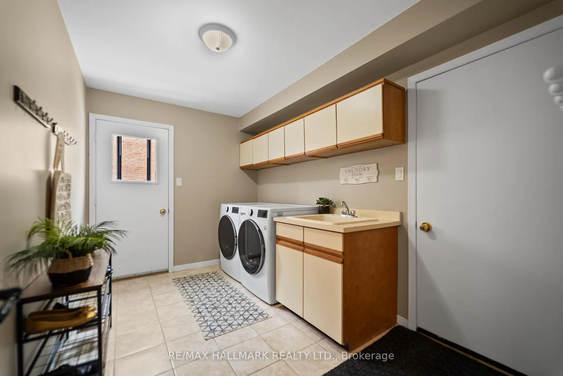 Photo 22 of 7 Delbeatrice Crescent, Scarborough, Centennial Scarborough — HOMEH