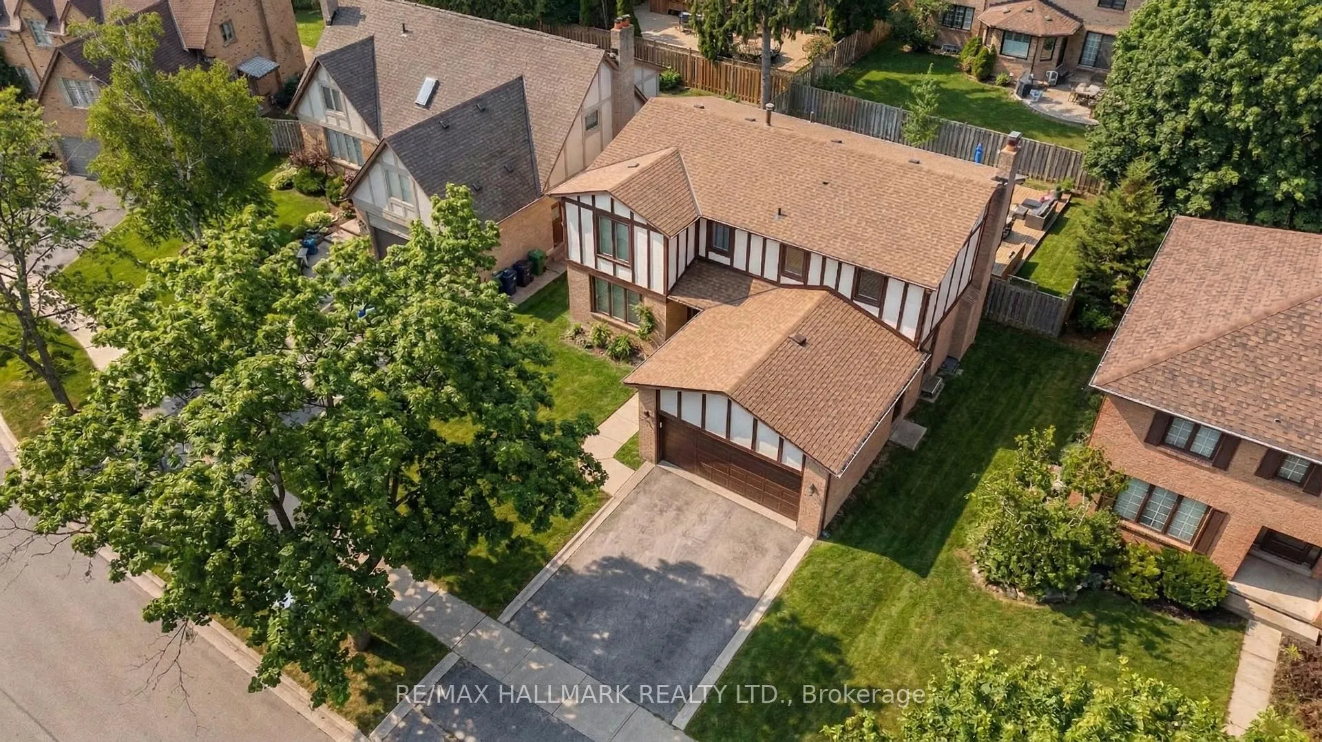 Photo 45 of 7 Delbeatrice Crescent, Scarborough, Centennial Scarborough — HOMEH