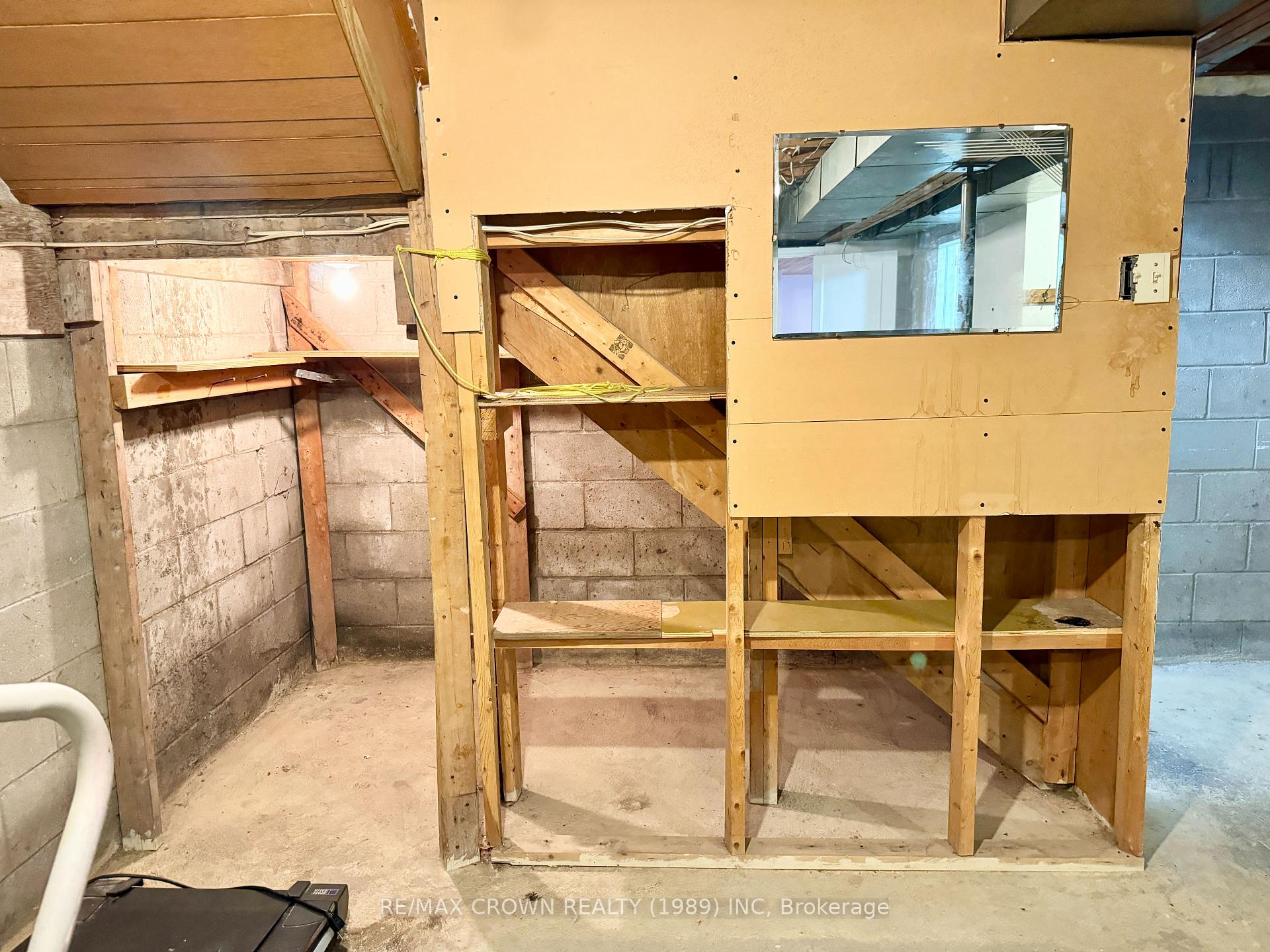 Photo 32 of 8 Wolfe Street, Kapuskasing — HOMEH