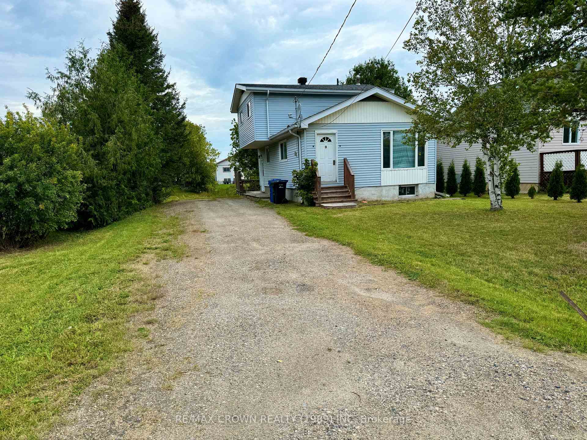Photo 38 of 8 Wolfe Street, Kapuskasing — HOMEH