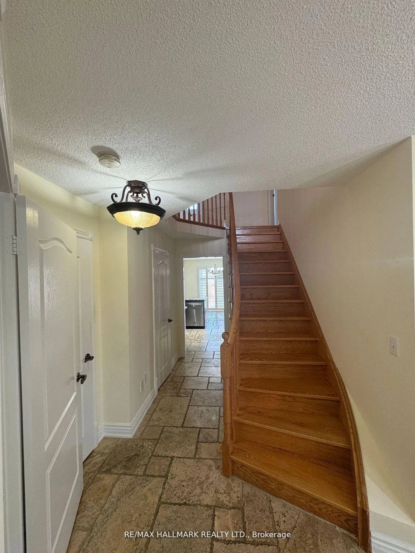 Photo 15 of 203 Landsbridge Street, Caledon, Bolton East — HOMEH
