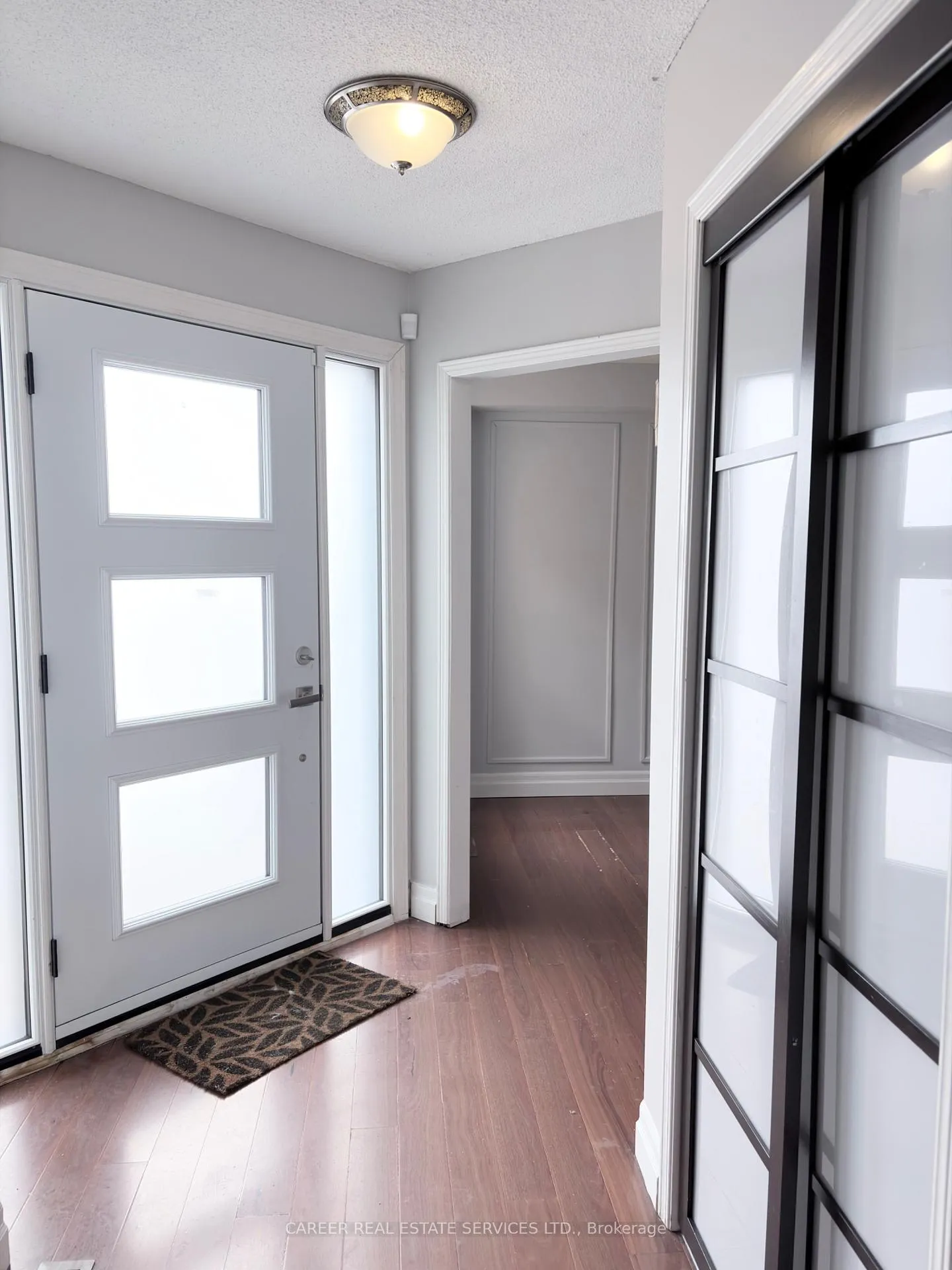 Photo 3 of 758 Aspen Road, Pickering, Amberlea — HOMEH