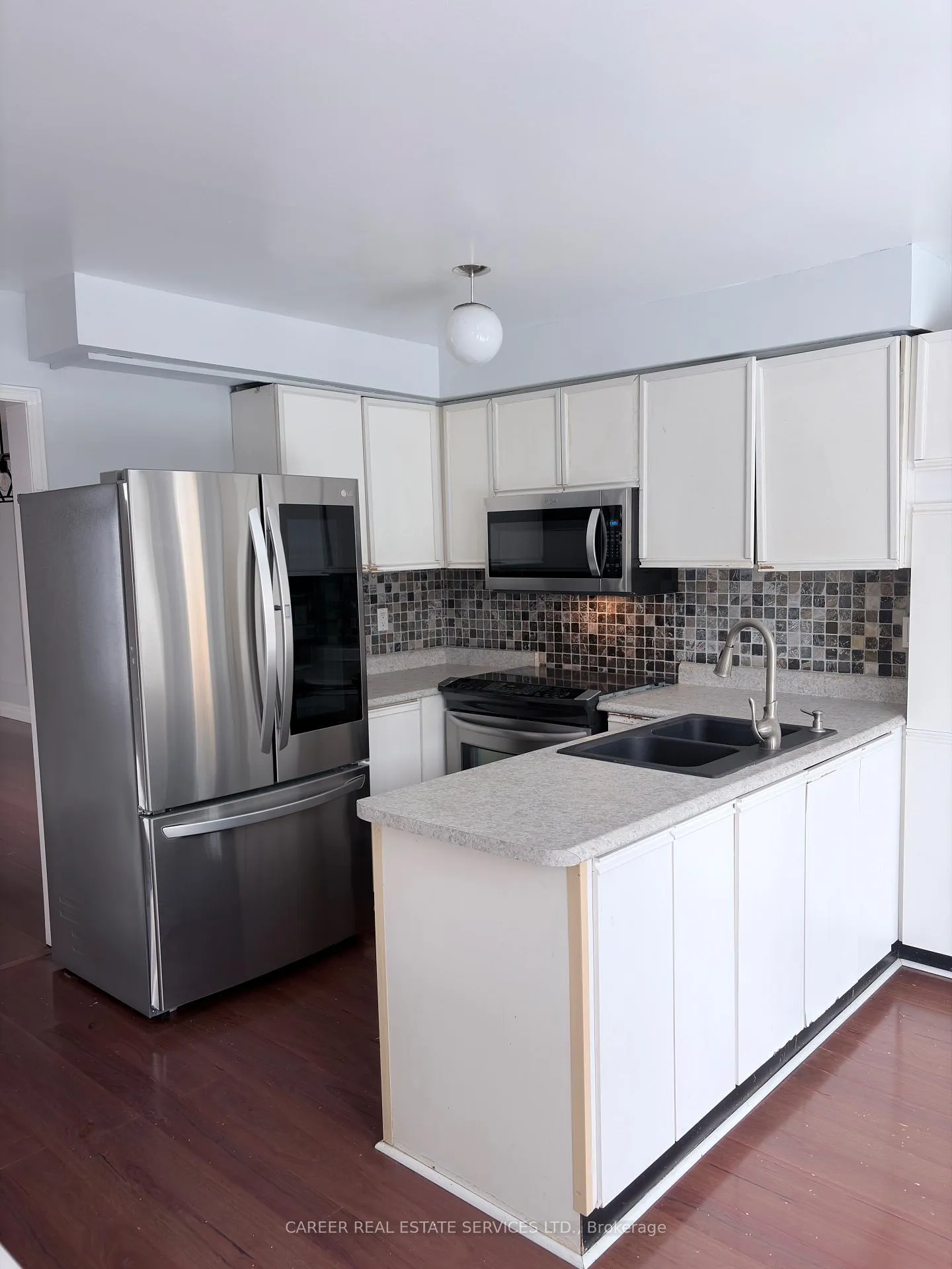 Photo 8 of 758 Aspen Road, Pickering, Amberlea — HOMEH