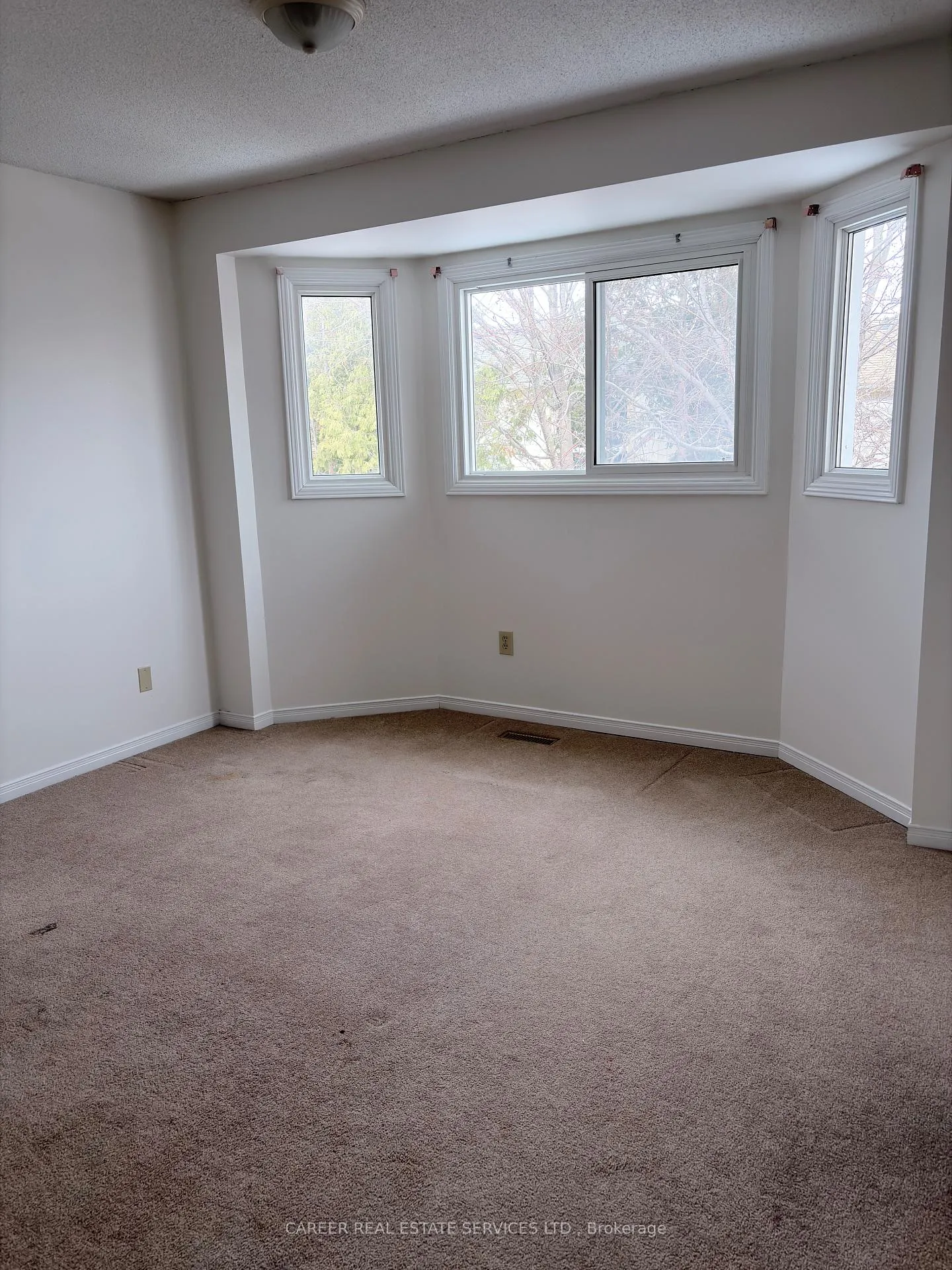 Photo 14 of 758 Aspen Road, Pickering, Amberlea — HOMEH