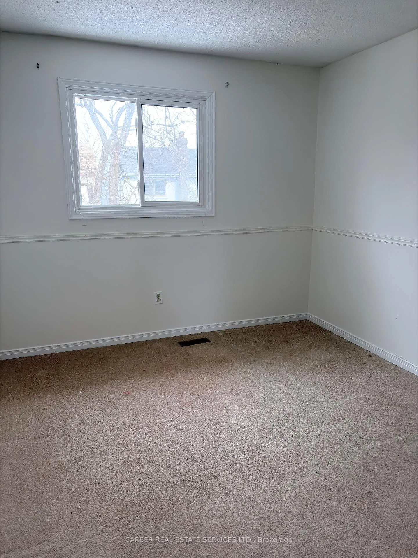 Photo 18 of 758 Aspen Road, Pickering, Amberlea — HOMEH