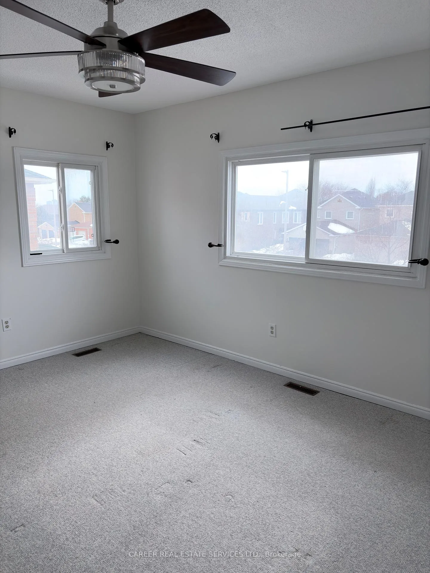 Photo 19 of 758 Aspen Road, Pickering, Amberlea — HOMEH