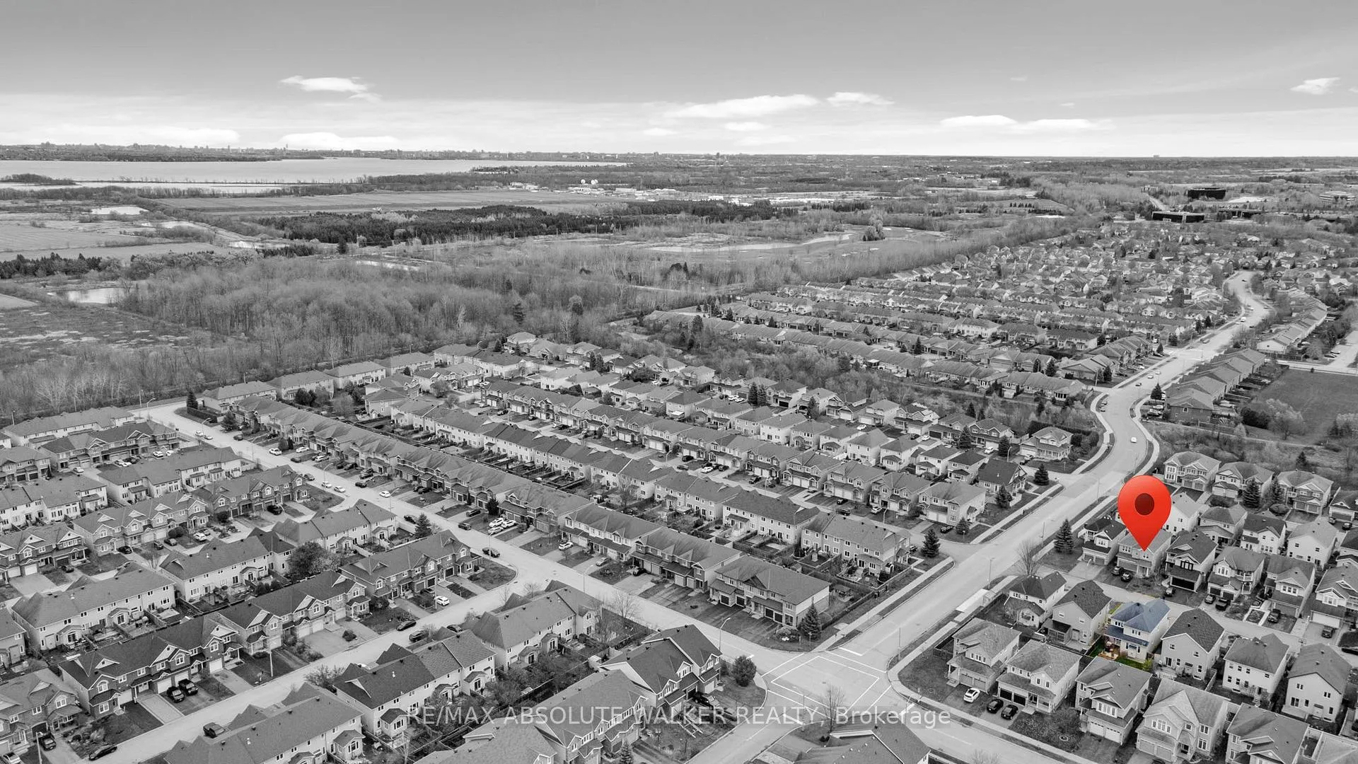 Photo 6 of 169 Streamside Crescent, Ottawa, Kanata - Morgan's Grant/South March — HOMEH