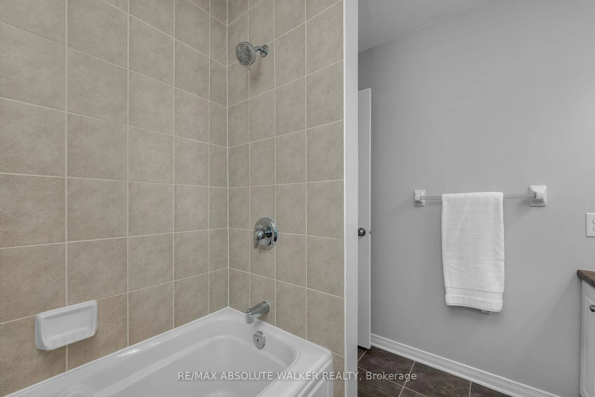 Photo 31 of 169 Streamside Crescent, Ottawa, Kanata - Morgan's Grant/South March — HOMEH
