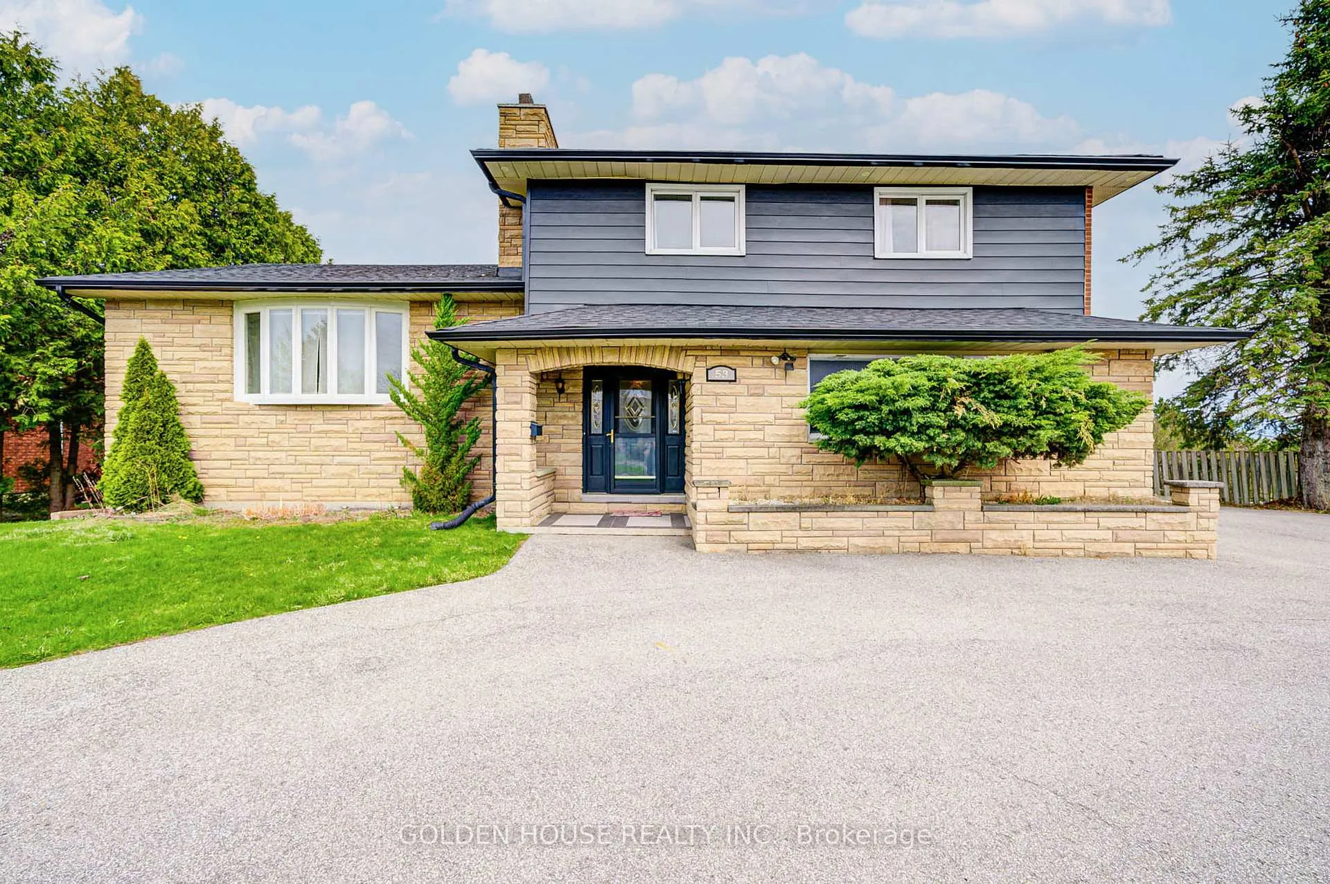 Photo 2 of 53 West Park Heights, Georgina, Keswick South — HOMEH