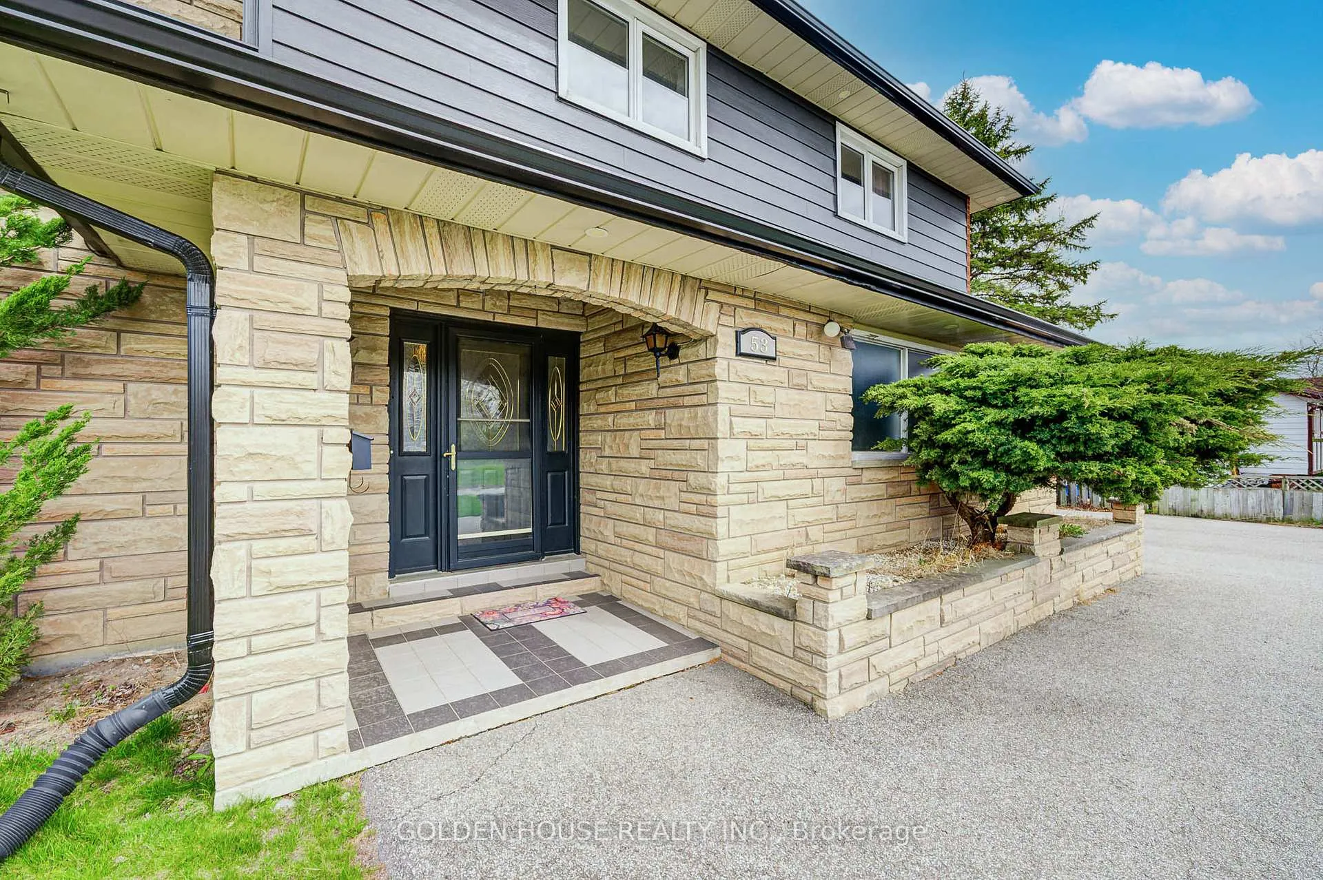 Photo 3 of 53 West Park Heights, Georgina, Keswick South — HOMEH