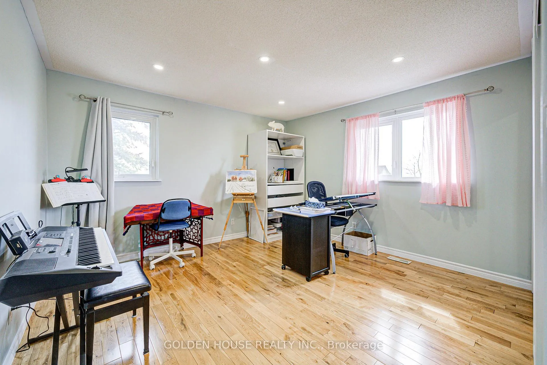 Photo 28 of 53 West Park Heights, Georgina, Keswick South — HOMEH