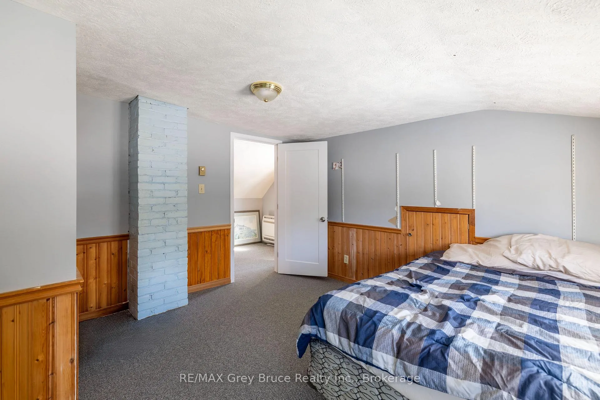 Photo 15 of 303005 Grey 15 Road, Meaford — HOMEH