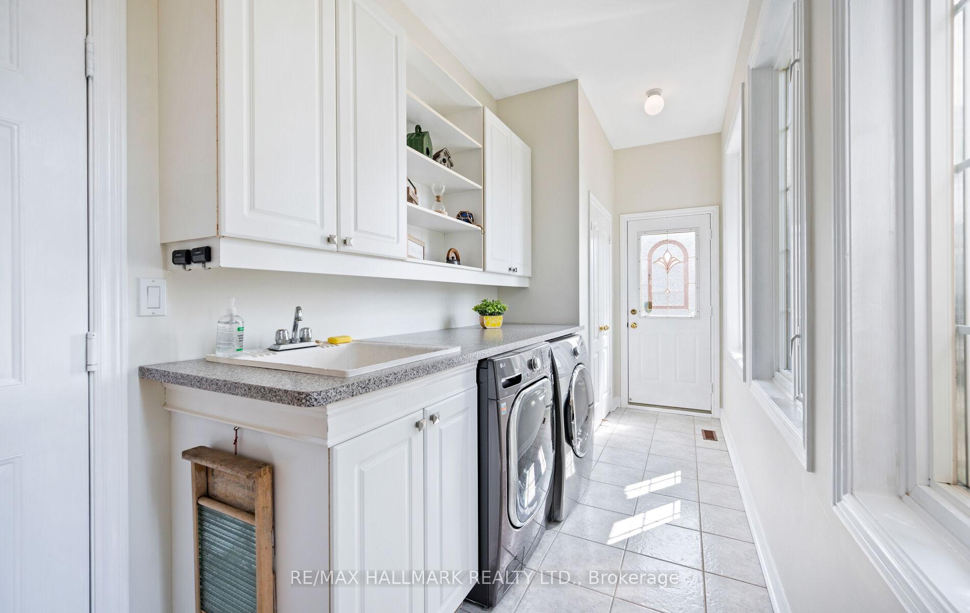 Photo 24 of 37 Witherspoon Way, King, Nobleton — HOMEH
