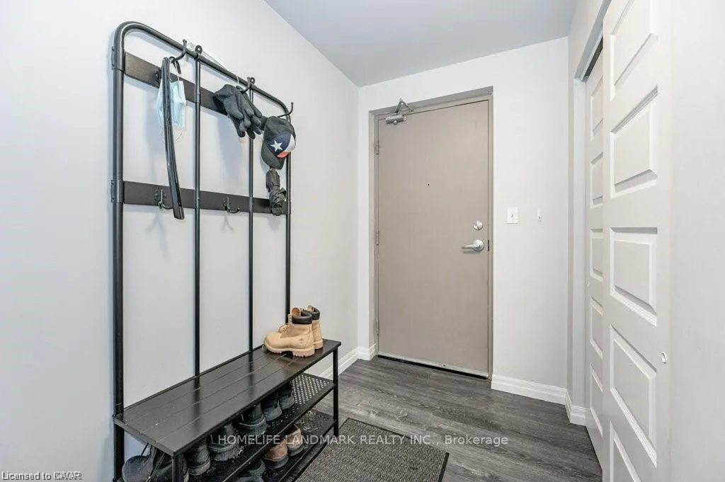 Photo 8 of Unit #1002, 8 Hickory Street, Waterloo, Beechwood/University — HOMEH