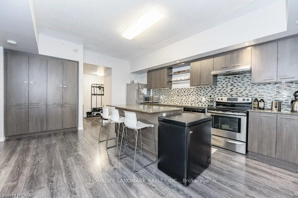 Photo 11 of Unit #1002, 8 Hickory Street, Waterloo, Beechwood/University — HOMEH