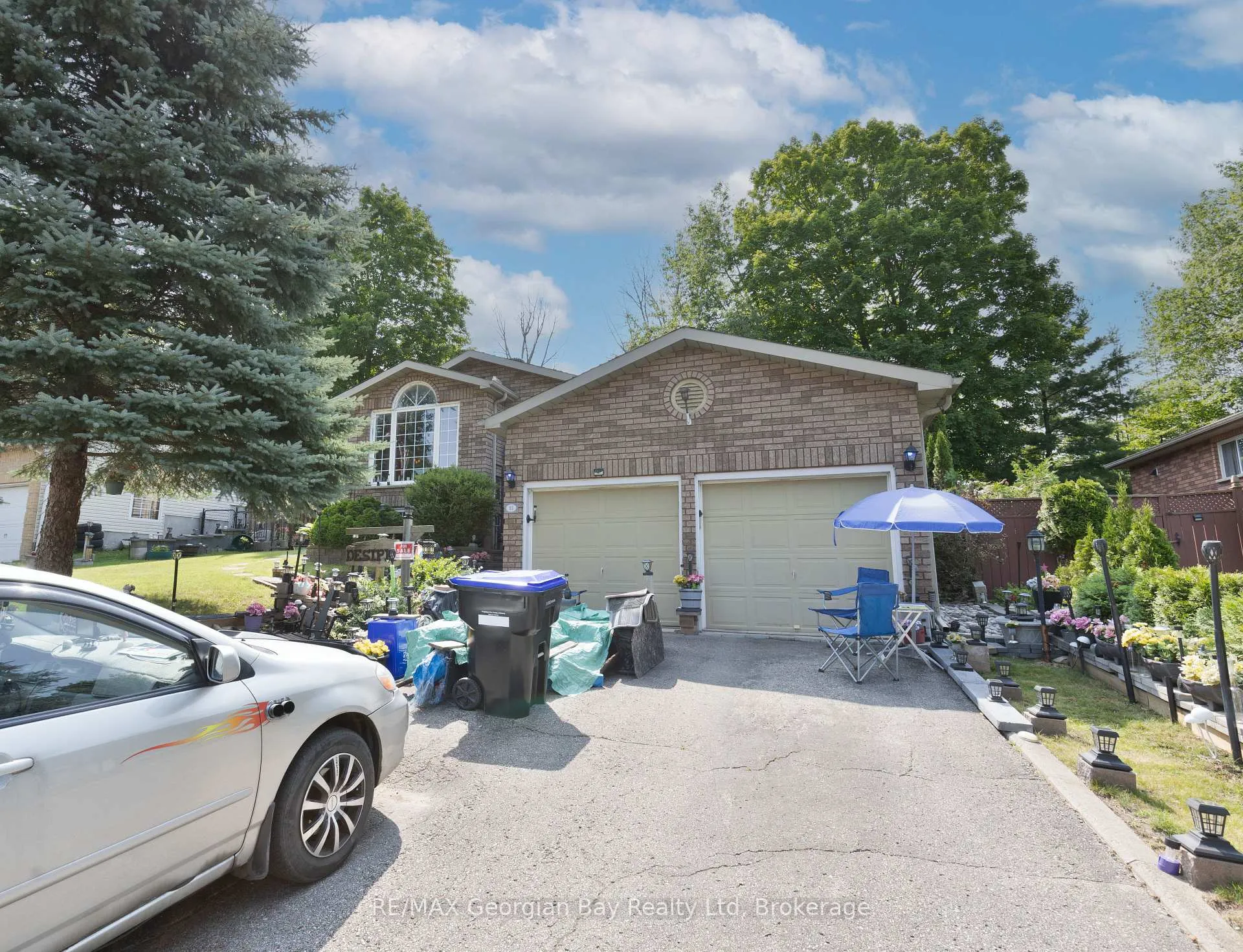 Photo 1 of 33 Anderson Crescent, Tay, Victoria Harbour — HOMEH