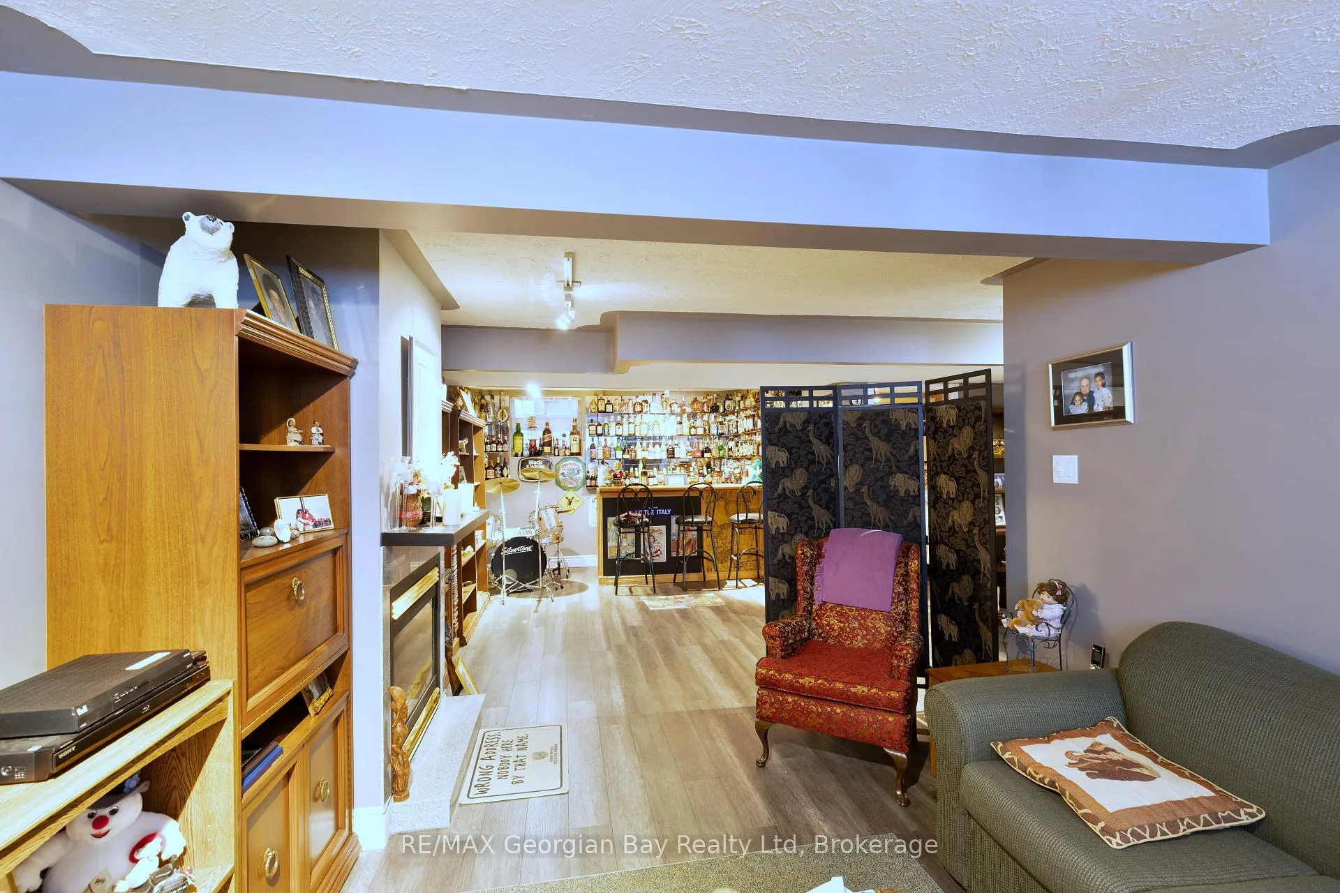 Photo 19 of 33 Anderson Crescent, Tay, Victoria Harbour — HOMEH