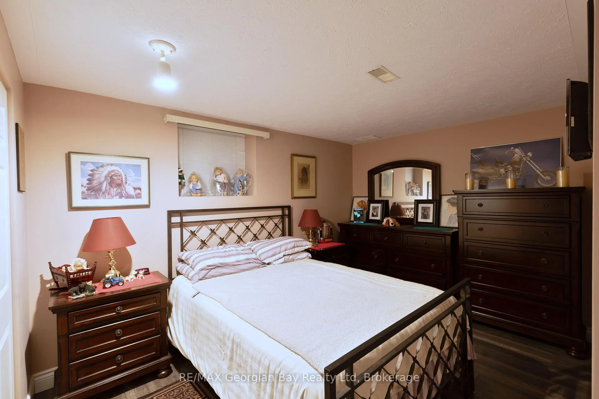 Photo 21 of 33 Anderson Crescent, Tay, Victoria Harbour — HOMEH