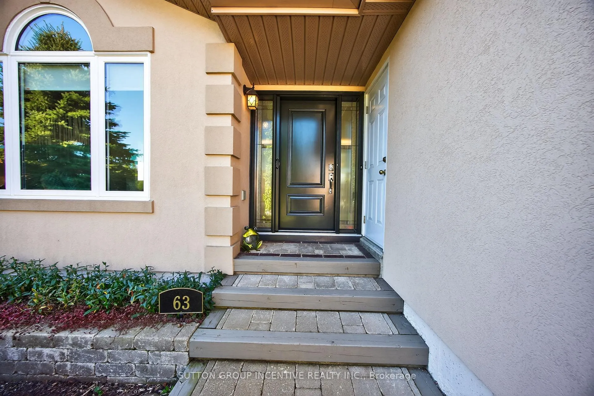 Photo 3 of 63 Nicklaus Drive, Barrie, East Bayfield — HOMEH