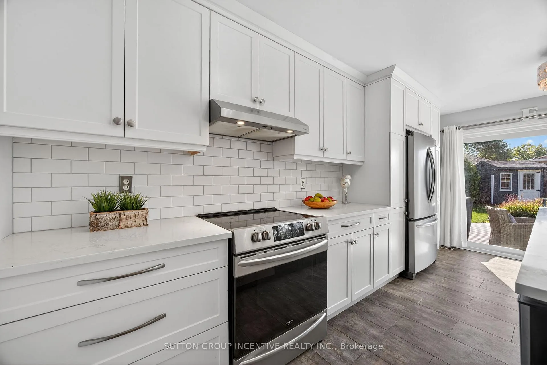 Photo 16 of 63 Nicklaus Drive, Barrie, East Bayfield — HOMEH
