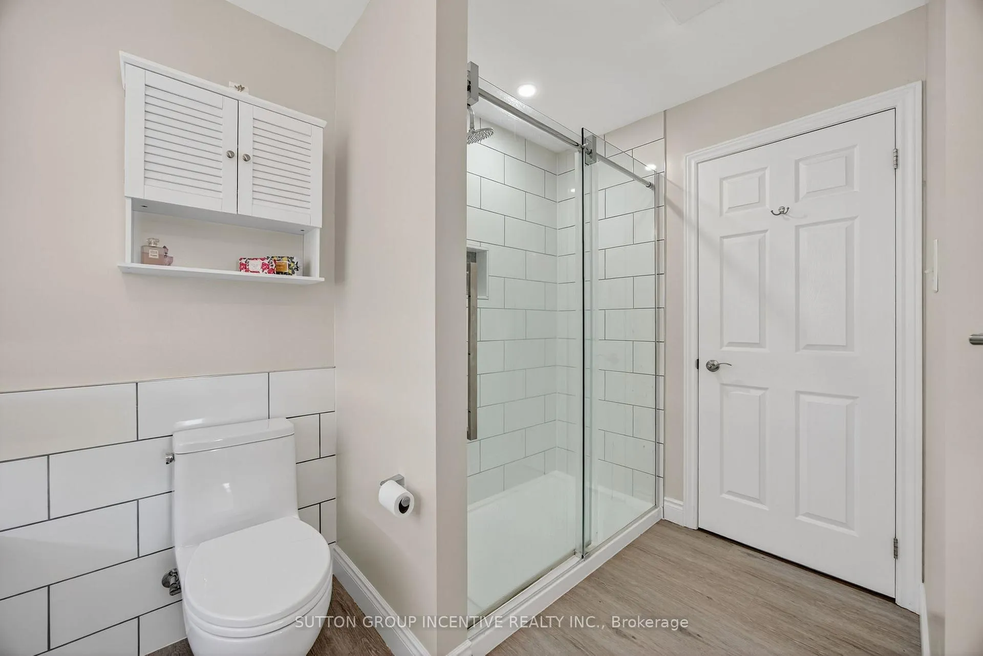 Photo 21 of 63 Nicklaus Drive, Barrie, East Bayfield — HOMEH