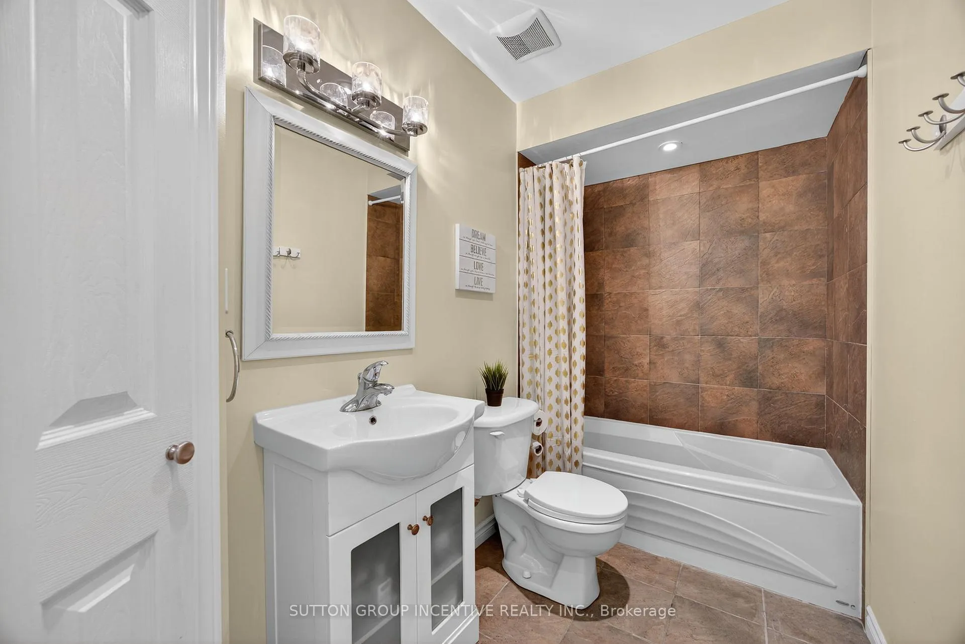 Photo 30 of 63 Nicklaus Drive, Barrie, East Bayfield — HOMEH