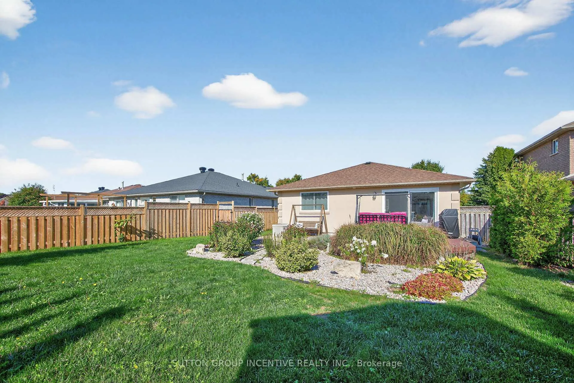 Photo 39 of 63 Nicklaus Drive, Barrie, East Bayfield — HOMEH