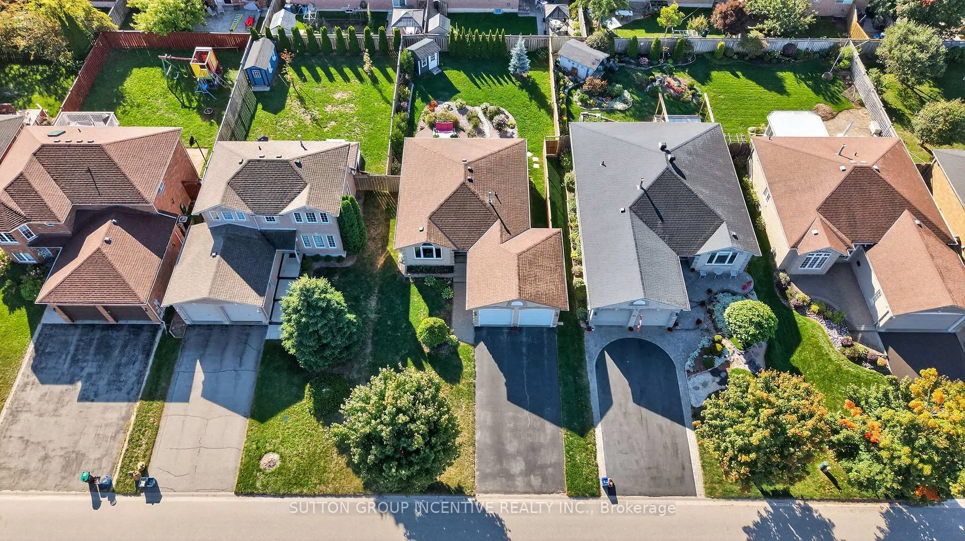 Photo 40 of 63 Nicklaus Drive, Barrie, East Bayfield — HOMEH