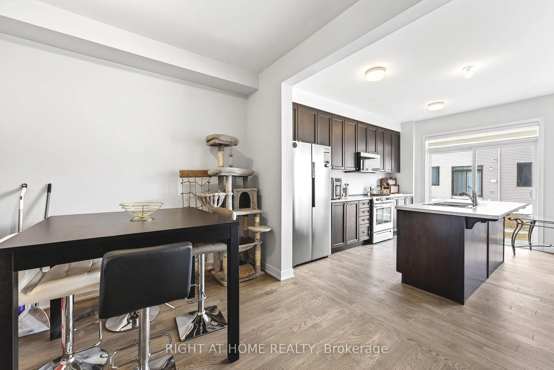Photo 6 of 502 Culdaff Road, Ottawa, Stittsville (North) — HOMEH