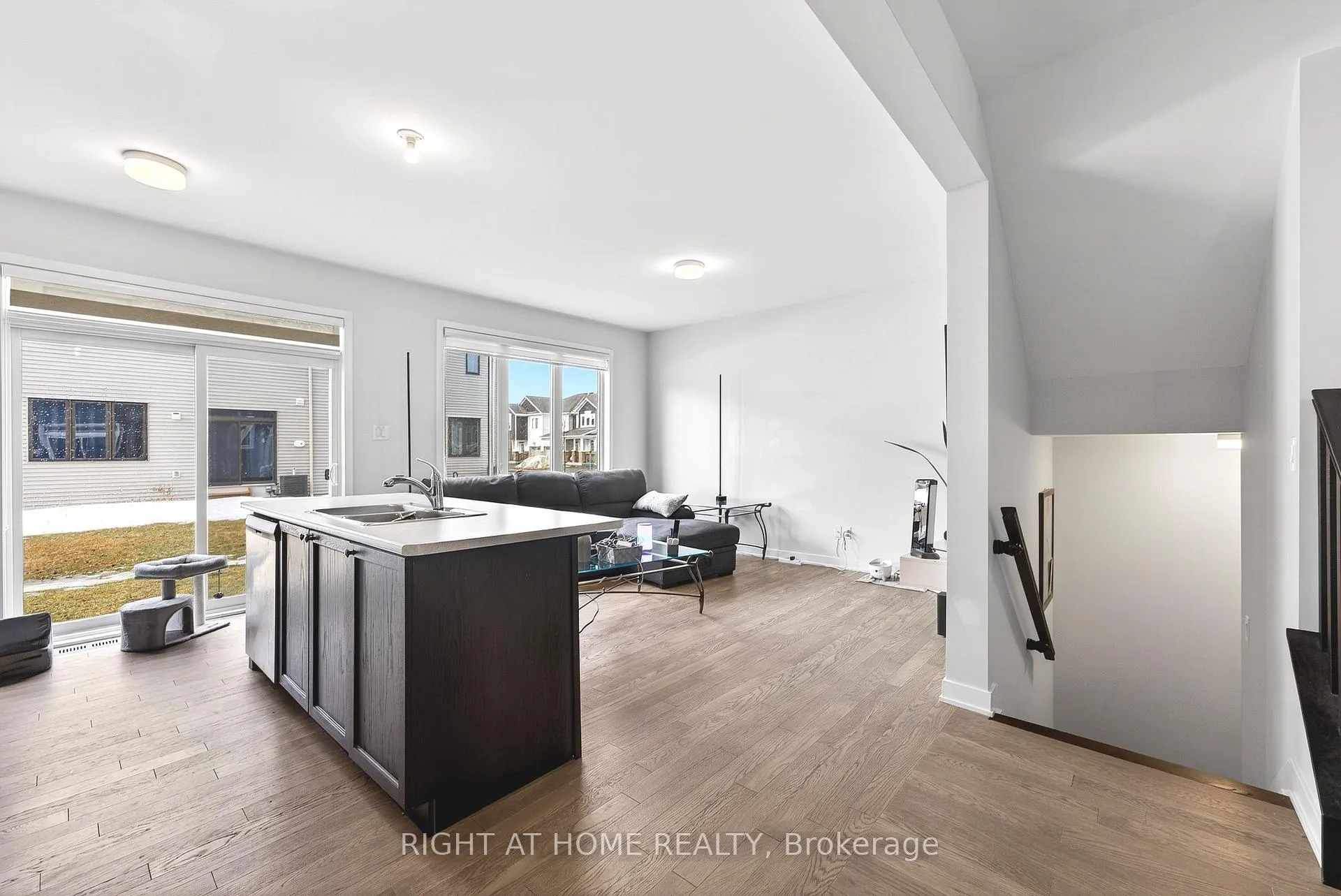 Photo 8 of 502 Culdaff Road, Ottawa, Stittsville (North) — HOMEH
