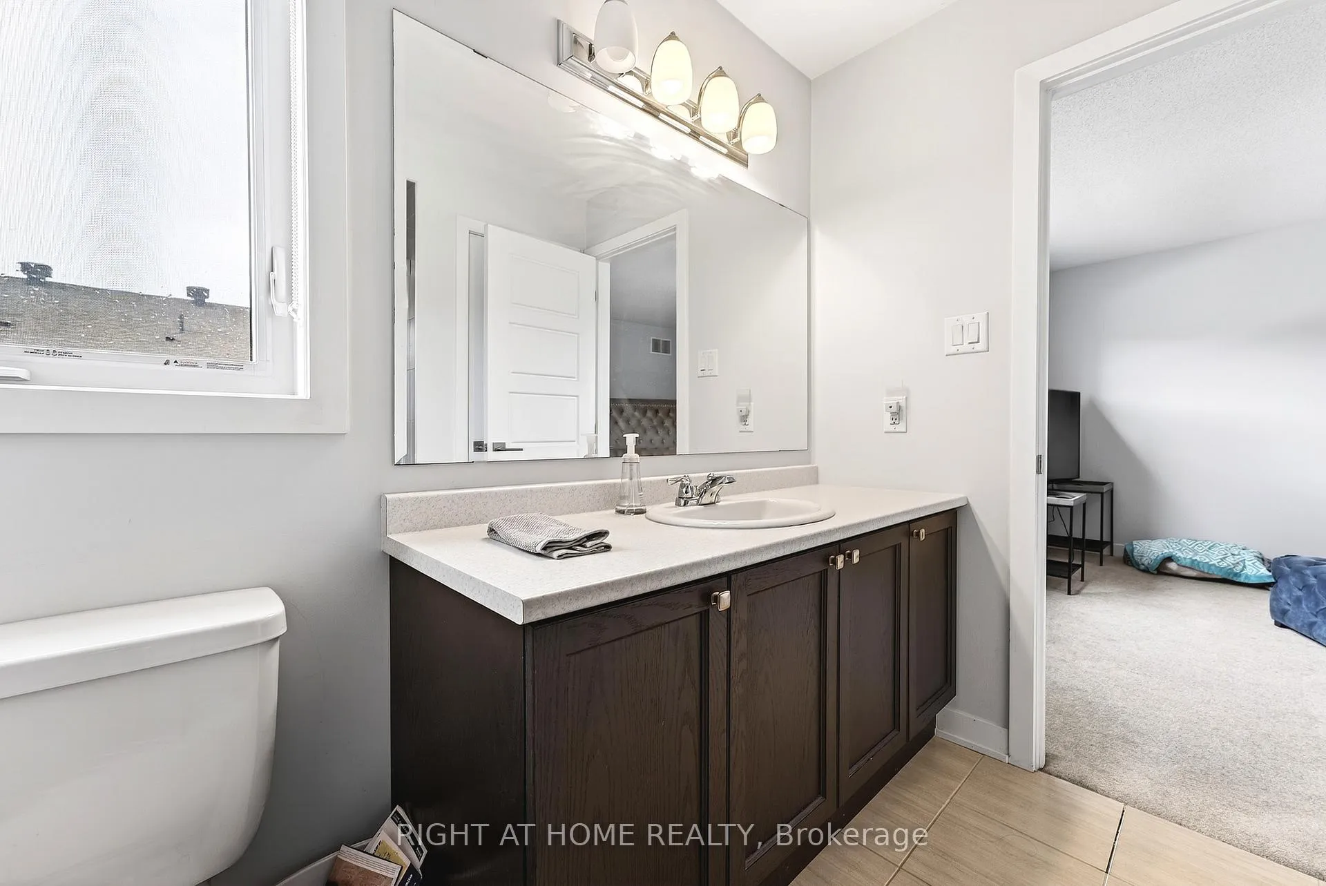 Photo 16 of 502 Culdaff Road, Ottawa, Stittsville (North) — HOMEH