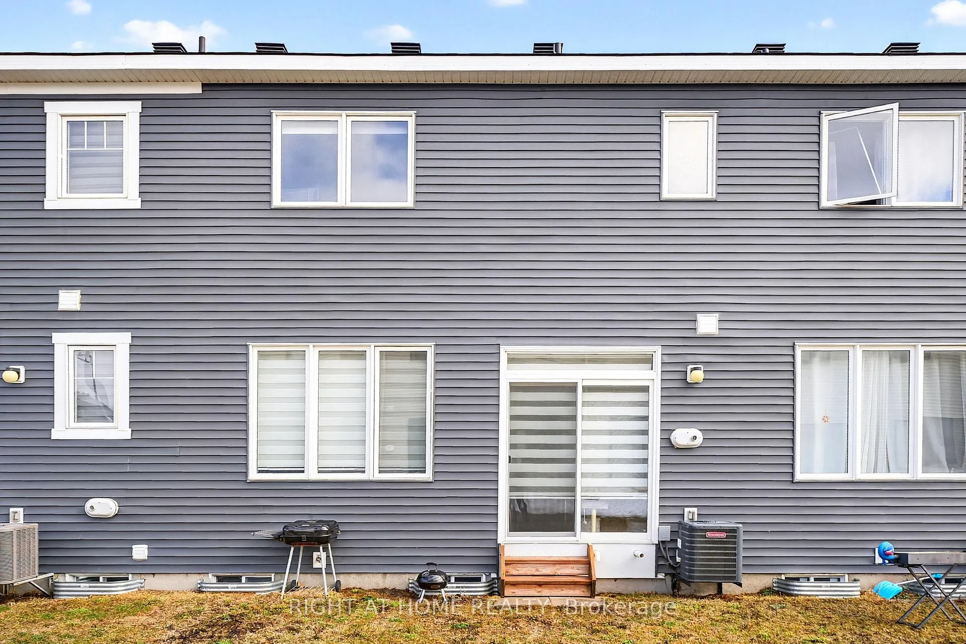 Photo 23 of 502 Culdaff Road, Ottawa, Stittsville (North) — HOMEH
