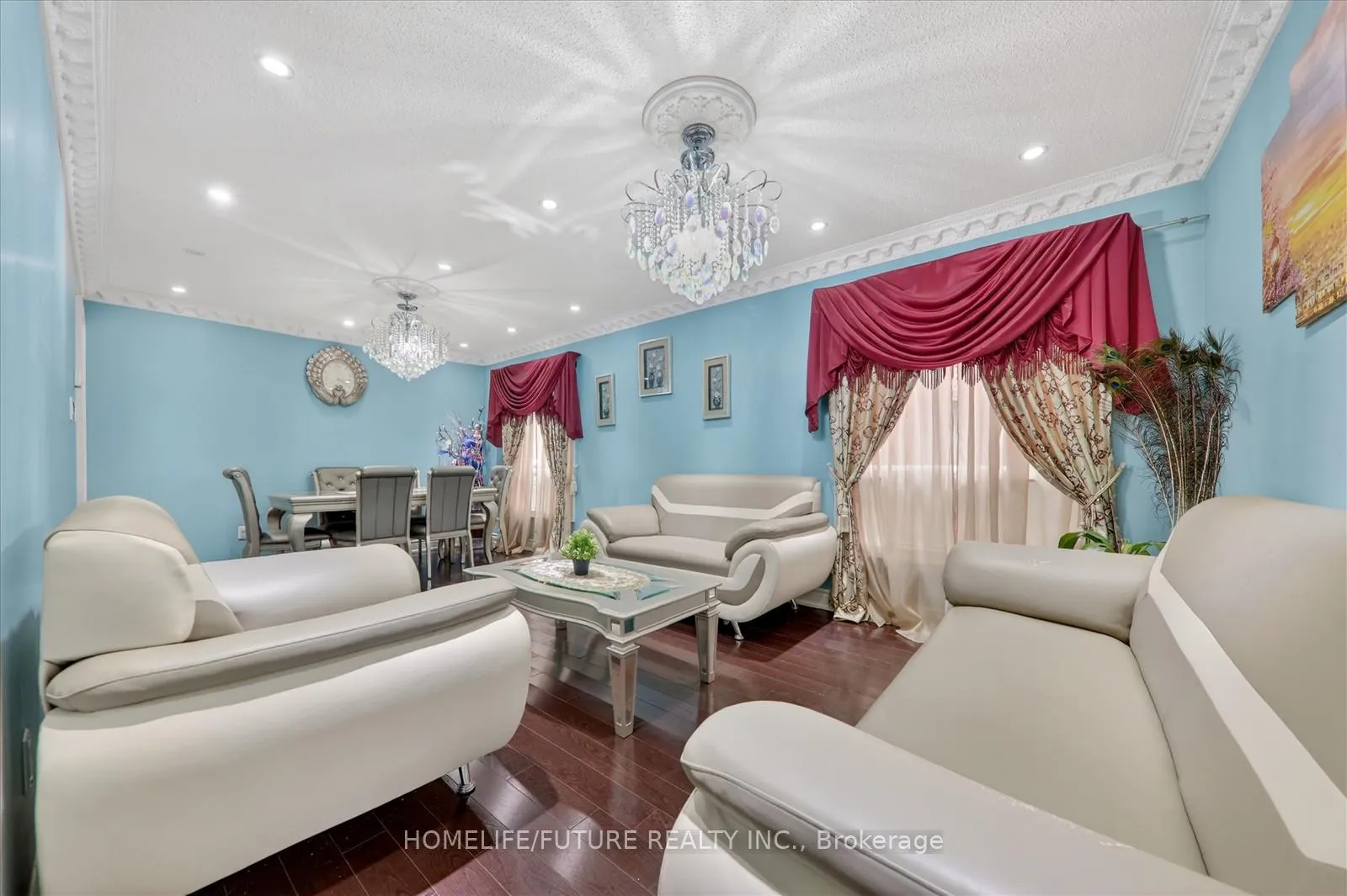 Photo 8 of 118 Doubtfire Crescent, Markham, Middlefield — HOMEH